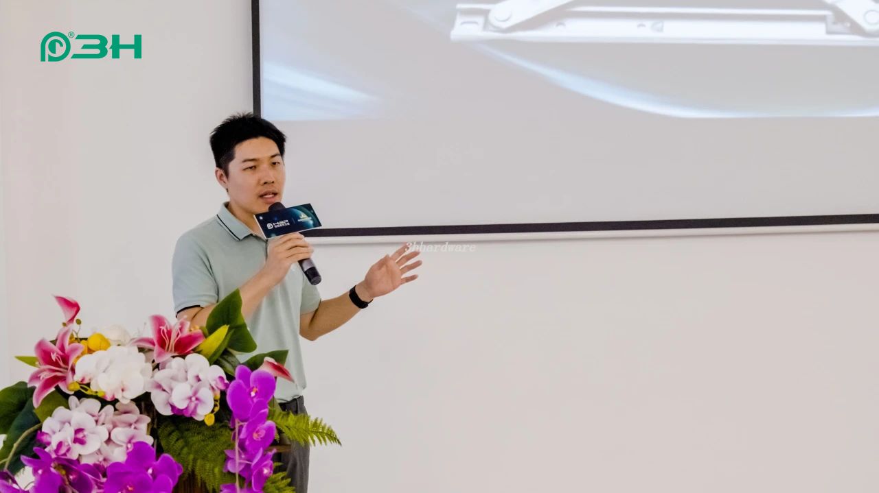 phần cứng x&acirc;y dựng 3h 6