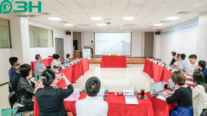 hợp t&aacute;c phần cứng 3h 1